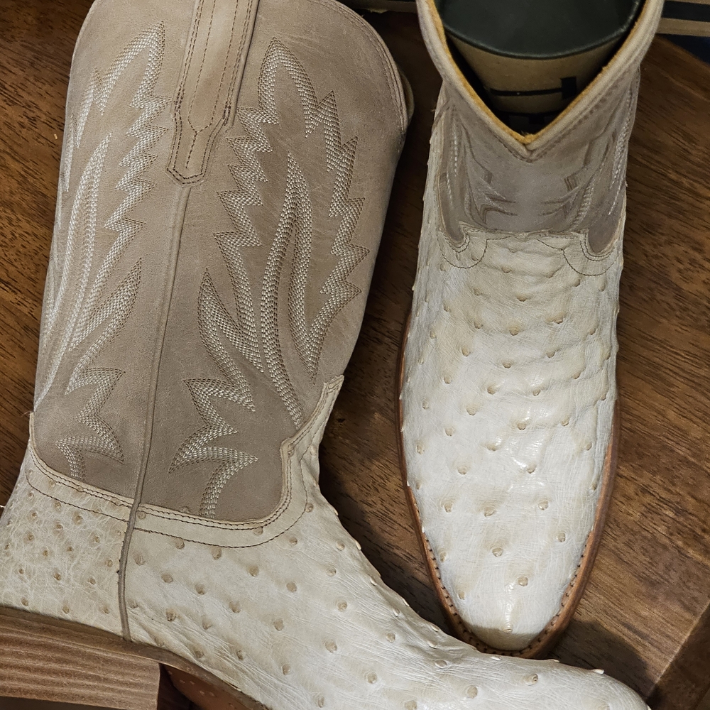 Tecovas Men's Cream Western Boots - Picture 4 of 14